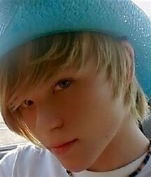 LUKAS TWINK TUBE COLLECTION FRESH NICE & CUTE BOYS FACES 619f113a1be0d.jpeg