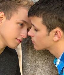 LUKAS COLLECTION COUNTRY - NICE & CUTE BOYS FACES TWINK TUBE 61ab0cb047b19.jpg
