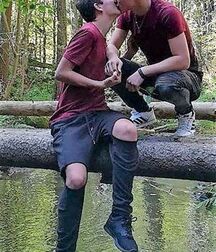 LUKAS COLLECTION COUNTRY - NICE & CUTE BOYS FACES TWINK TUBE 61ab0cfa89577.jpg