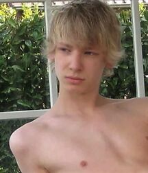 LUKAS COLLECTION COUNTRY - NICE & CUTE BOYS FACES TWINK TUBE 61ab0e5177574.jpg
