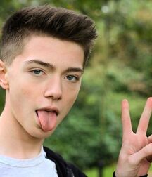 LUKAS TWINK TUBE COLLECTION - NICE & CUTE BOYS FACES OPEN HOUSE 6218437886b77.jpg