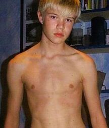 OUTSTANDING TWINK TUBE LUKAS COLLECTION - NICE & CUTE BOYS FACES 62eb549e04e40.jpg