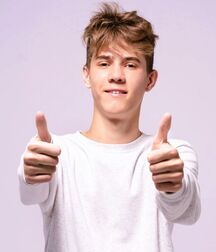 OUTSTANDING TWINK TUBE LUKAS COLLECTION - NICE & CUTE BOYS FACES 62eb5674dfe85.jpg