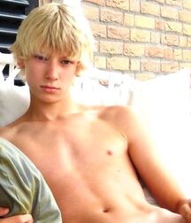 WONDER TWINK TUBE DAWN LUKAS COLLECTION - NICE & CUTE BOYS FACES 62ed7d3f2e57c.jpg