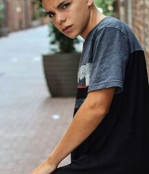 WONDER TWINK TUBE DAWN LUKAS COLLECTION - NICE & CUTE BOYS FACES 62ed7f2e062e8.jpg