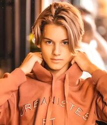 LOOKERS LUKAS COLLECTION - NICE & CUTE BOYS BODY & FACES 62ee8fdf557b1.jpg