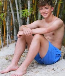 LOOKERS LUKAS COLLECTION - NICE & CUTE BOYS BODY & FACES 62ee9080d9c79.jpg
