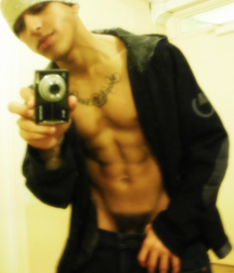 Mixed guys 5f8f0e696bf22.png