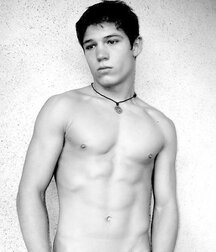 More mixed guys 5f90320f4a1cf.jpg