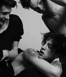 More mixed guys 5f90321dd710c.jpg