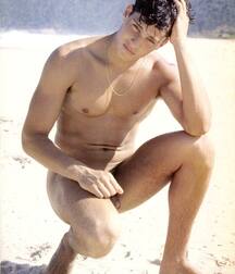 More mixed guys 5f90326c4b96f.jpg