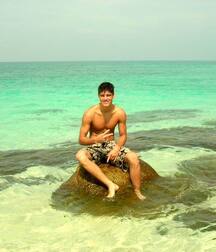 More mixed guys 5f9032af113f5.jpg