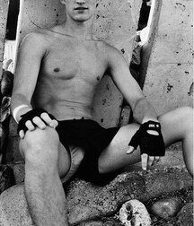 More mixed guys 5f90336921e39.jpg