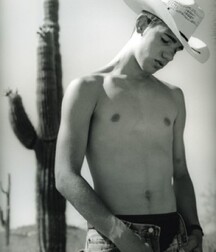 More mixed guys 5f90340c13ae9.jpg