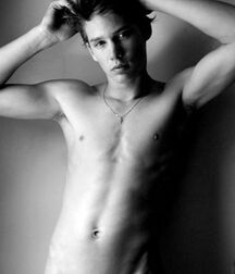 More mixed guys 5f90343f1bc9f.jpg