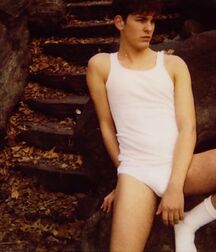 More mixed guys 5f9034477382a.jpg