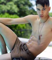 More mixed guys 5f90345f254e1.jpg