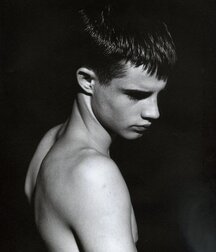 More mixed guys 5f9034bb3b206.jpg