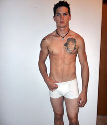 More mixed guys 5f9034f62fc37.jpg