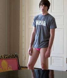 More mixed guys 5f903500dc52e.jpg