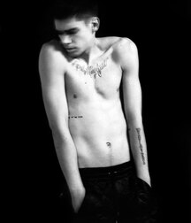 More mixed guys 5f903532c8567.jpg