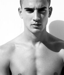 More mixed guys 5f9036143f153.jpg