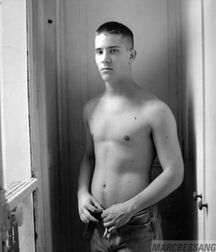 More mixed guys 5f9036382c52f.jpg