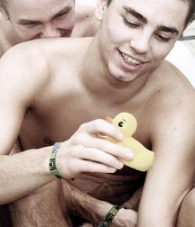 More mixed guys 5f90364192599.jpg