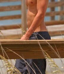 More mixed guys 5f9037376c559.jpeg