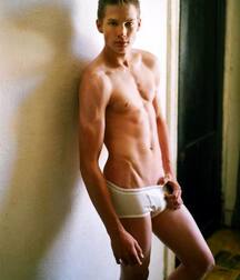 More mixed guys 5f903756b6569.jpg