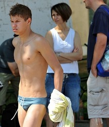 Guys in speedos twinks gay tube 5f9074a54979a.jpg