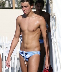Guys in speedos twinks gay tube 5f907565dbcf3.jpg
