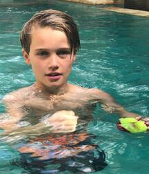 Pure Beauty Twink Gay Tube 5f8f2145a40e3.jpg