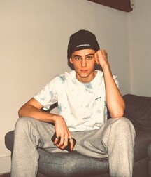 From Ian  :-) cute boys gay tube twinks non nude mix 5f94bd34d43f1.jpg