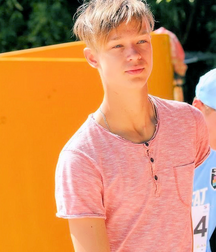 From Ian :-) Twinks Gay Porn 5f9b0e84a5b3c.png