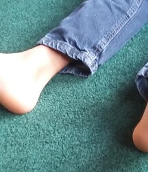 Toes, toes and more toes  62fb3591ac851.jpg
