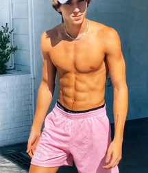 18YO Josh Richards Tiktok star 5fe04bf122d17.jpg