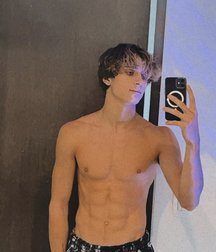 18YO Josh Richards Tiktok star 5fe04c576b4f2.jpg
