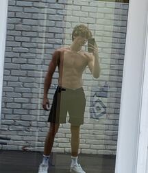 18YO Josh Richards Tiktok star 5fe04c61cf8a7.jpg