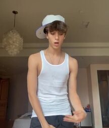 18YO Josh Richards Tiktok star 5fe04c7814281.jpg