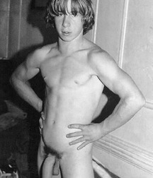 Big toys boys gay porn 5fe5a3e252e84.jpg