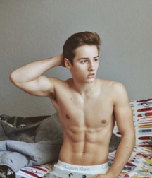 Dreamboats cute boys gay tube 5ff545afd6cd6.png