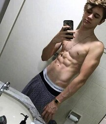 Fit boys show off gay tube 5ffca6258b947.jpg