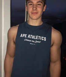 Fit boys show off gay tube 5ffca6339f5d5.jpg