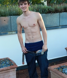 Fit boys show off gay tube 5ffca652827a8.jpg