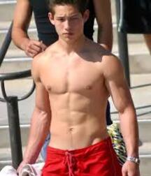 Fit boys show off gay tube 5ffca6616d3ec.jpg