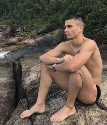 Revealing boy bulges gay tube 5ffe19ff52261.jpg