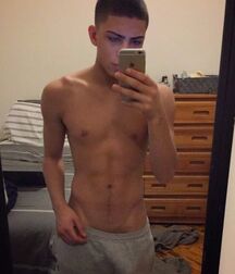 Revealing boy bulges gay tube 5ffe1a591d7b9.jpg