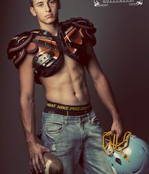 Abs for days gay boys 6007623706cb8.jpg