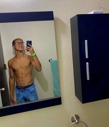 Abs for days gay boys 60076287e19fe.jpg